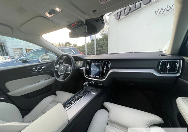 Volvo V60 Cross Country cena 144900 przebieg: 128990, rok produkcji 2019 z Warszawa małe 596